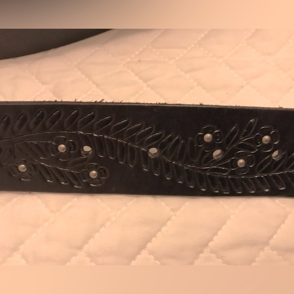 Black Leather Floral Tooled & Studded Belt with Metal Buckle - Picture 3 of 4